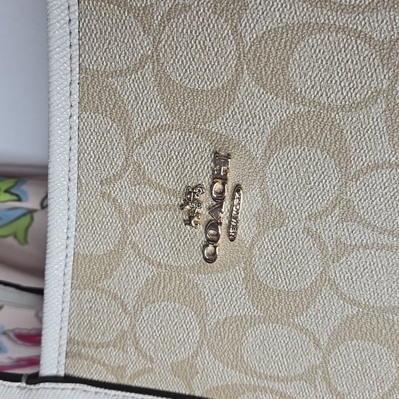 Coach Cream Tote Bag with Monogram Pattern and White Leather Straps - Picture 3 of 13